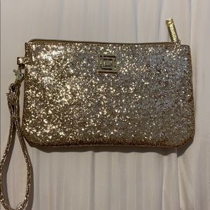 gold sparkly charging wallet